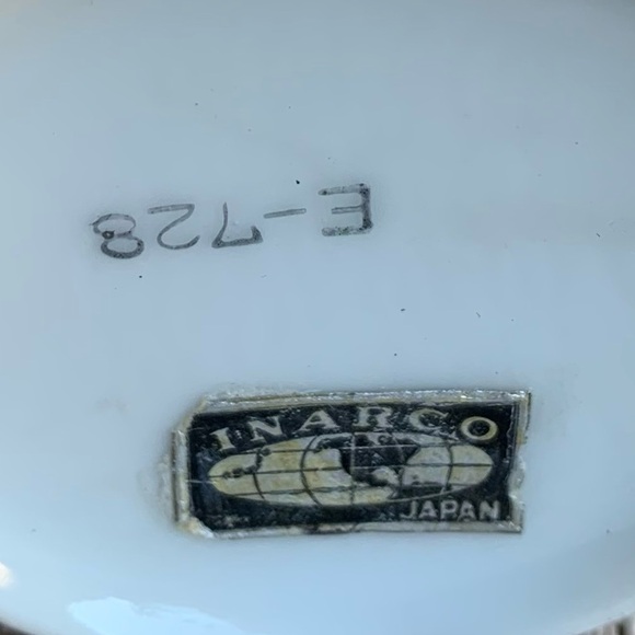 Demitasse Cup Made in Japan by Inarco Trimmed in gold and Pink/Purple Flowers - Picture 5 of 6